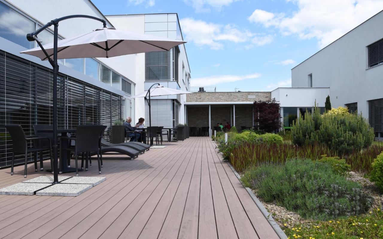Hotel Harmony Medical & Wellness-Free Parking, 1,8Km From The Center Kroměříž Εξωτερικό φωτογραφία