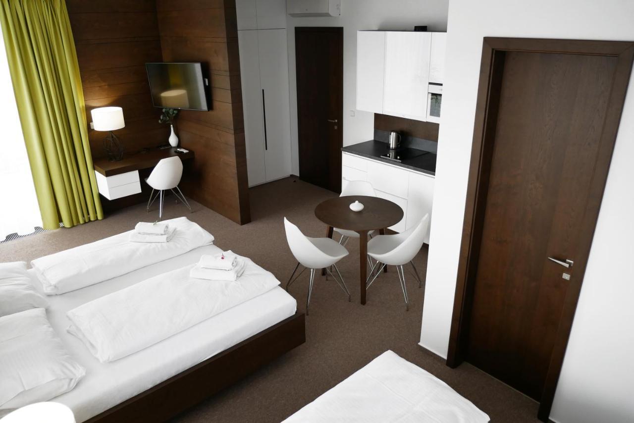 Hotel Harmony Medical & Wellness-Free Parking, 1,8Km From The Center Kroměříž Εξωτερικό φωτογραφία