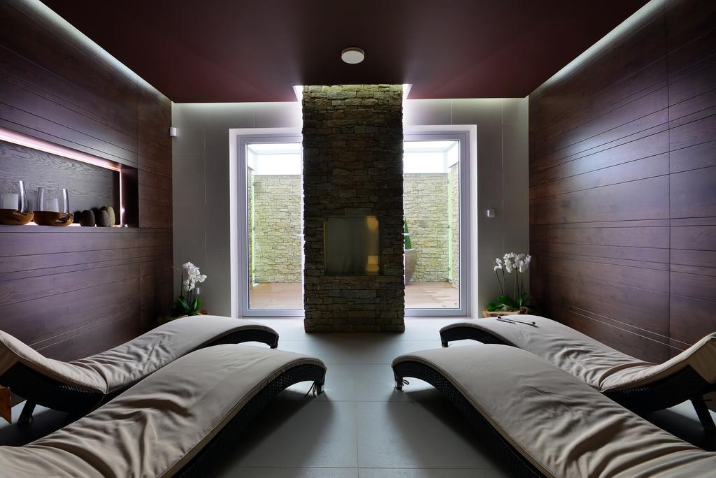 Hotel Harmony Medical & Wellness-Free Parking, 1,8Km From The Center Kroměříž Εξωτερικό φωτογραφία