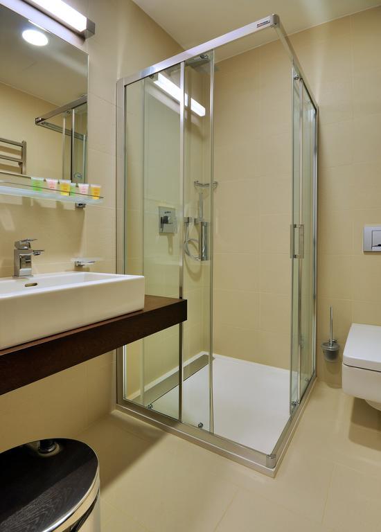 Hotel Harmony Medical & Wellness-Free Parking, 1,8Km From The Center Kroměříž Δωμάτιο φωτογραφία